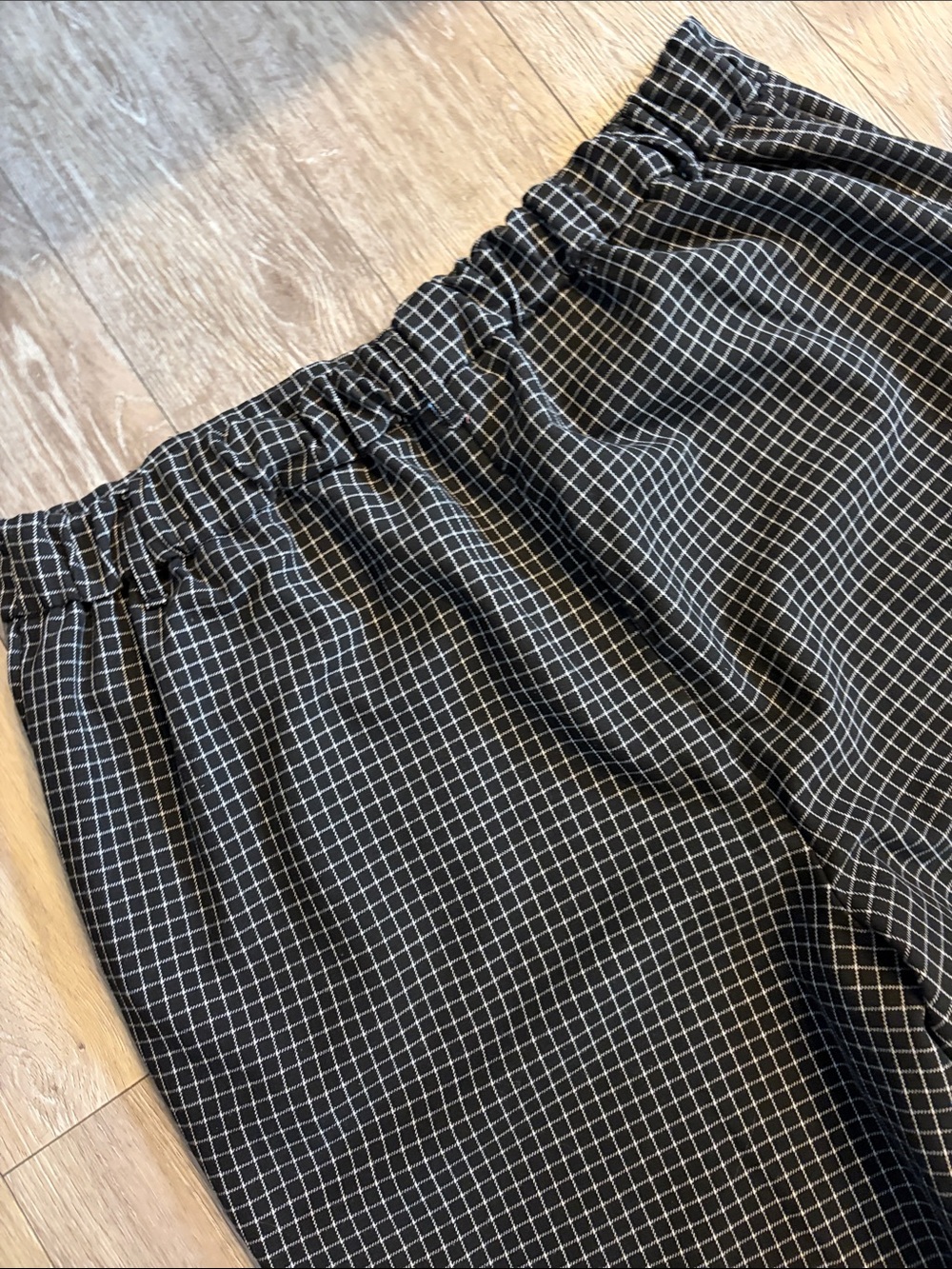 JULES & LEOPOLD | Black Grid-Print Women's Trousers - Picture 11 of 15